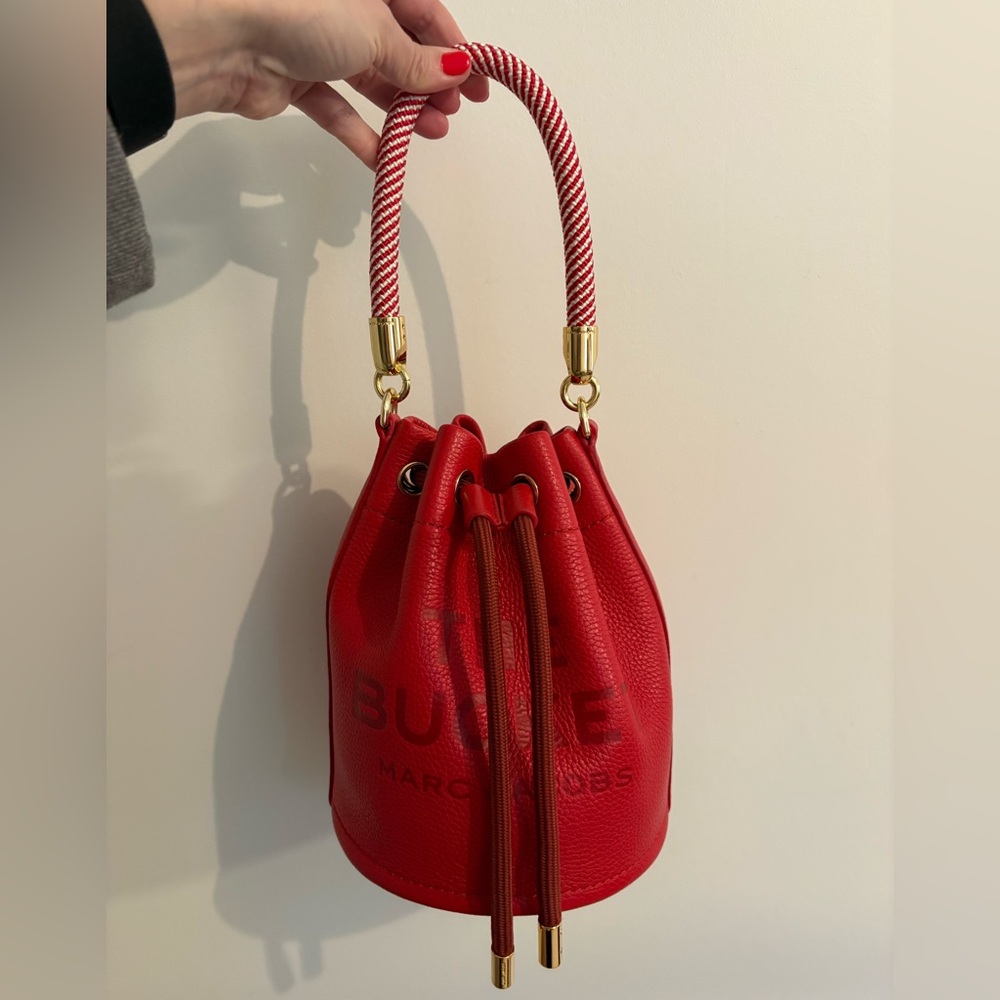 New Marc Jacobs The Bucket Bag - Picture 3 of 12